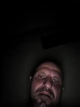 skizzoboy6 Adlı Modelin Canlı Sohbet Odası