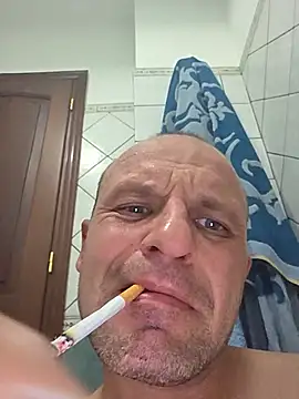 skizzoboy6 Adlı Modelin Canlı Sohbet Odası