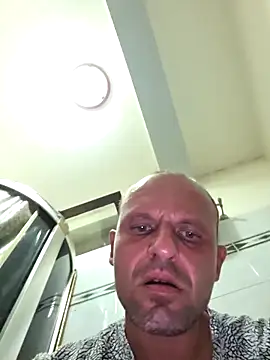 Chat soba uživo modela skizzoboy6