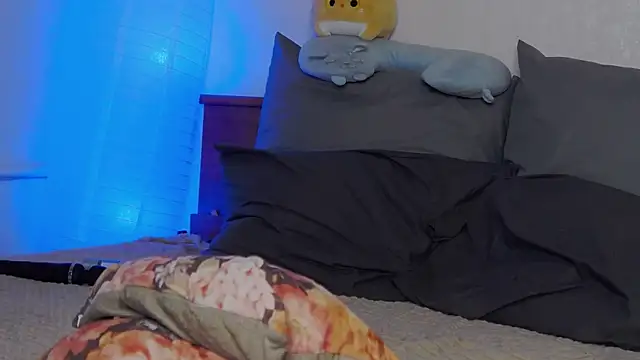 Živá chatovací místnost foxy_kimmi
