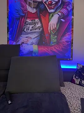 Milf-Gabi Live chatroom