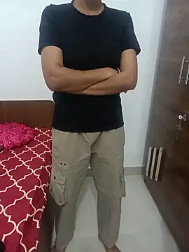 aushi_rajput Adlı Modelin Canlı Sohbet Odası
