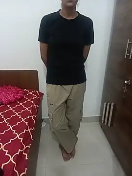 Sala de chat en directo de aushi_rajput