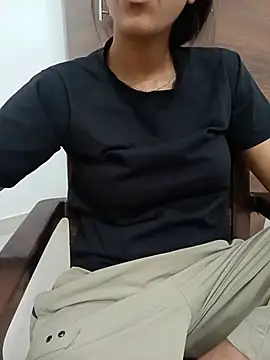 aushi_rajput Live chatroom