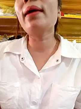 Sury_sexyy Live Chatraum