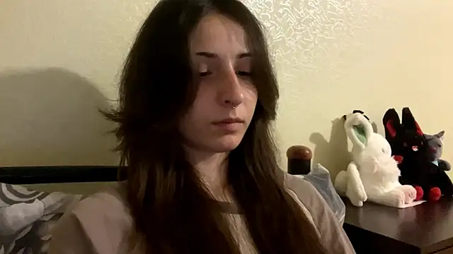 sakuraabloom7 Adlı Modelin Canlı Sohbet Odası
