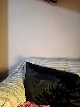 Chat soba uživo modela lualviz