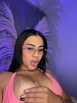 Živá chatovací místnost AlisonBeltran1