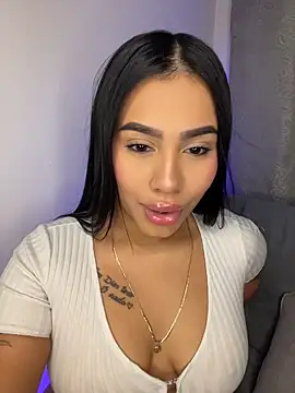 Živá chatovací místnost AlisonBeltran1