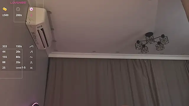pretty_smile_cutie – Naživo chatovacia miestnosť