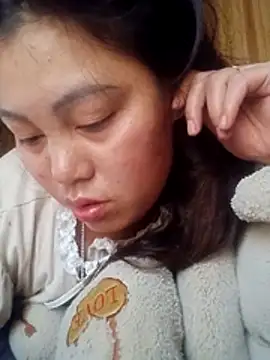 Tina-i – live chatrum