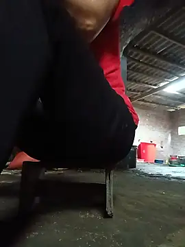Sala de chat ao vivo de NIANIAKUTE