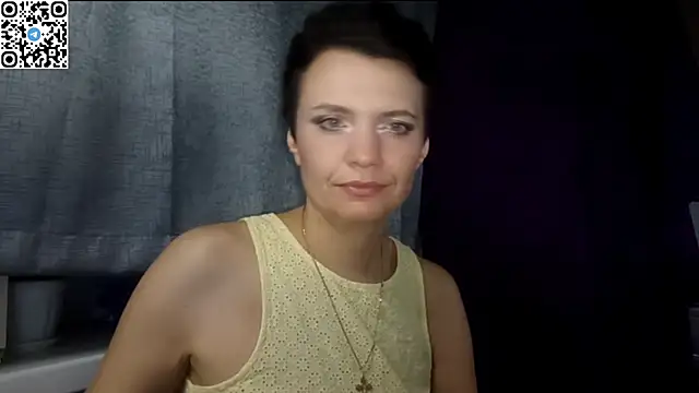 Sala de chat en directo de HotMamaQueen234