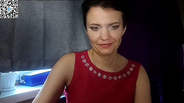 Sala de chat en directo de HotMamaQueen234