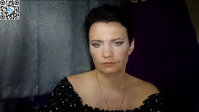 Pokój czatu na żywo – HotMamaQueen234