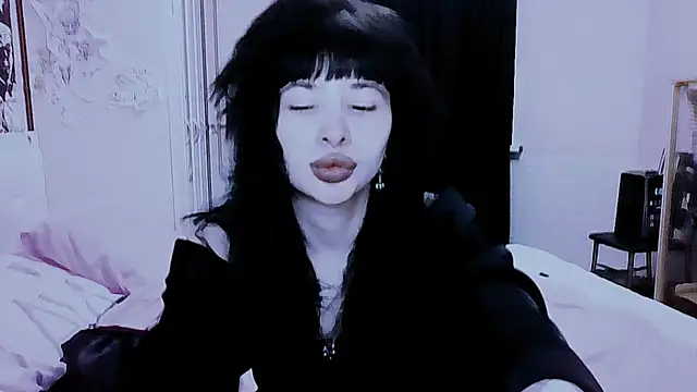 AllisonDeetz's Live Chat Room