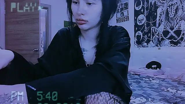 AllisonDeetz: онлайн-чат