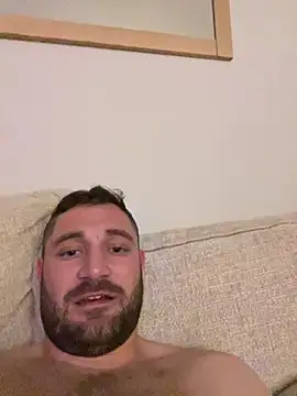 غرفة دردشة fucklyweds المباشرة