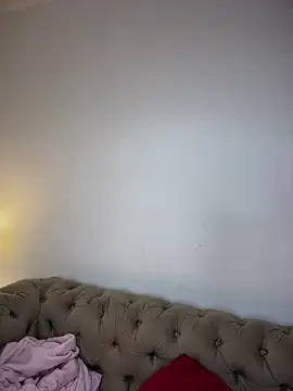alana_gv – Naživo chatovacia miestnosť