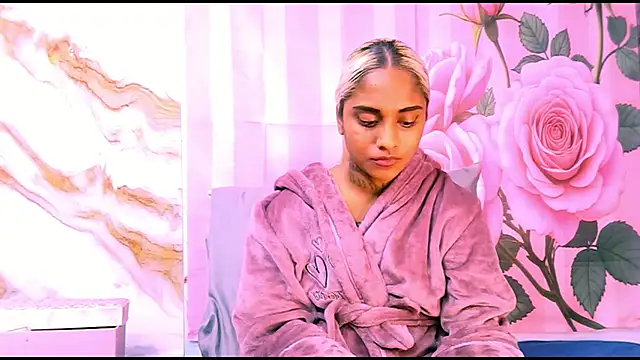 غرفة دردشة indian_barbie المباشرة