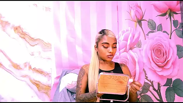 indian_barbie's Live Chat Room