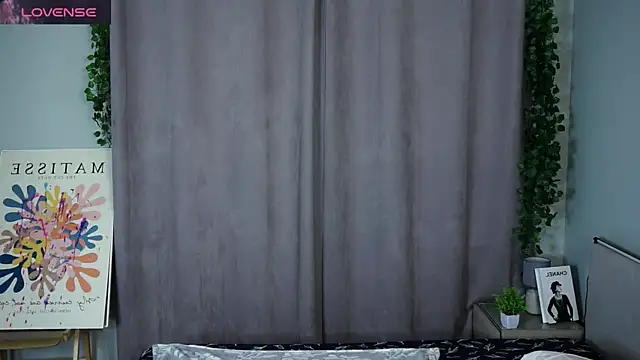 HermaFrain's Live Chat Room