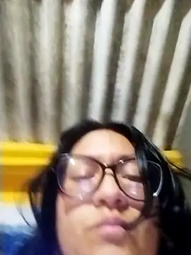 LatinSquirtBaby's Live Chat Room