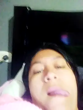 LatinSquirtBaby – live chatrum