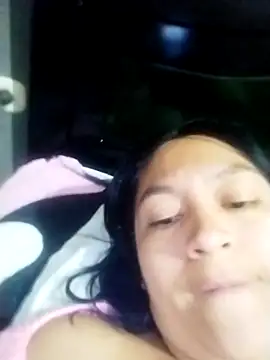 חדר צ'אט בשידור חי של LatinSquirtBaby
