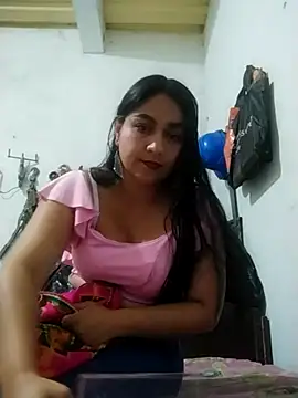 Pokój czatu na żywo – LatinSquirtBaby