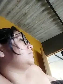 LatinSquirtBaby Cameră chat live