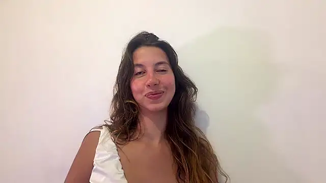 غرفة دردشة Julieta_Jol المباشرة
