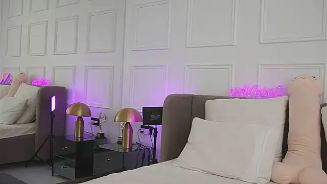 Živá chatovací místnost MeganStrane