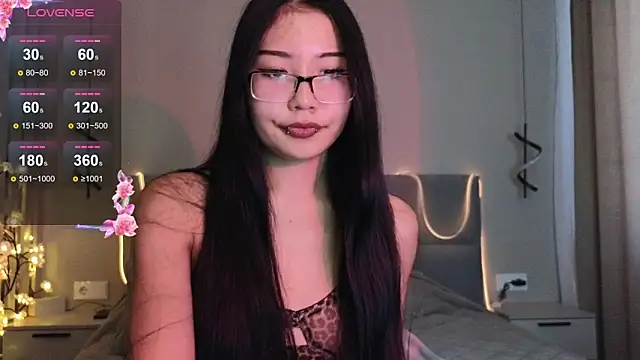 tsukumogamimi Live Chatraum