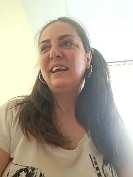 Arya_Malone Adlı Modelin Canlı Sohbet Odası