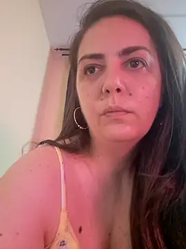 Živá chatovací místnost Arya_Malone