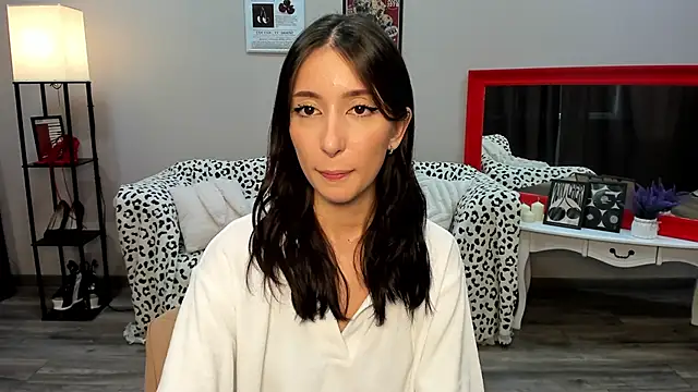 DanaRoges live-chat rom
