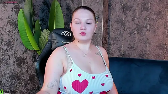 Virginia_Robinson Adlı Modelin Canlı Sohbet Odası
