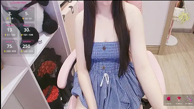 Nana_Chu Adlı Modelin Canlı Sohbet Odası