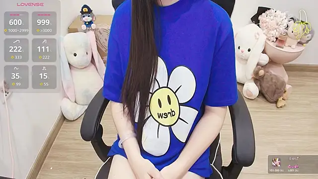 Nana_Chu Cameră chat live