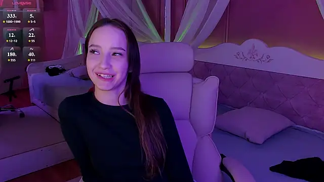 Chat soba uživo modela MonaHicks