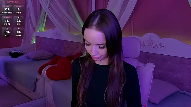 MonaHicks Live Chatraum
