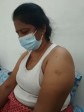 tamil_manjalmaami's Live Chat Room