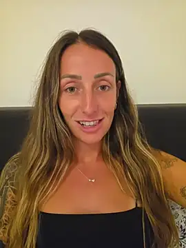 NicoleKaiser – live chatrum