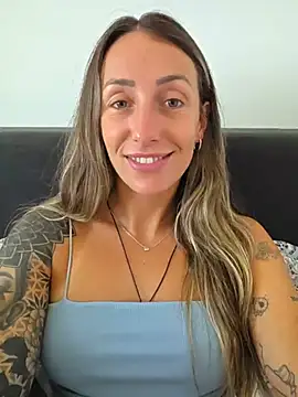 Chat ao vivo de NicoleKaiser