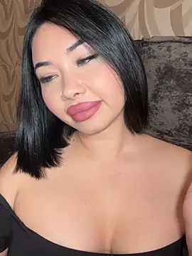 Chat soba uživo modela LaaadyDaaamn