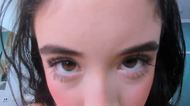 غرفة دردشة victoria_cutee المباشرة