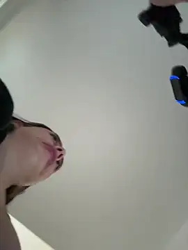 חדר צ'אט בשידור חי של Lauren_Storm