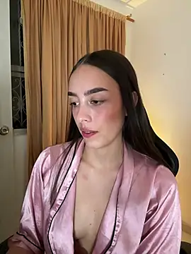 Laureen___ Adlı Modelin Canlı Sohbet Odası