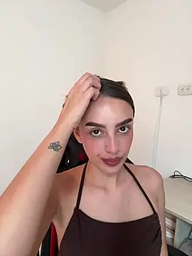 Sala de chat ao vivo de Laureen___